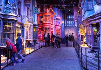 An image of the wizard's lair at night, Golden Tours Transfer. Golden Tours Transfers